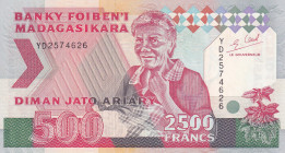 Madagascar, 2.500 Francs = 500 Ariary, 1993, UNC, p72Ab
Estimate: USD 15-30