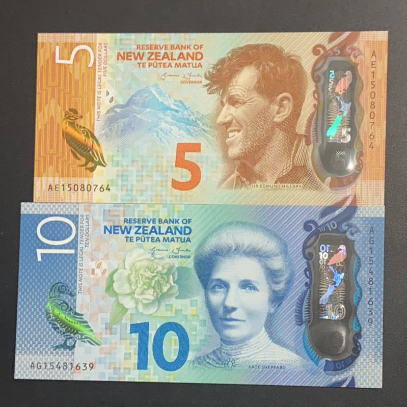 New Zealand, 5-10 Dollars, 2015, UNC, p191; p192, (Total 2 banknotes)
Polymer p...