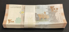 Syria, 200 Pounds, 2009, UNC, p114, BUNDLE
(Total 100 banknotes)
Estimate: USD 25-50