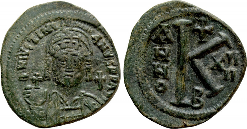 JUSTINIAN I (527-565). Half Follis. Constantinople. Dated RY 14 (540/1). 

Obv...