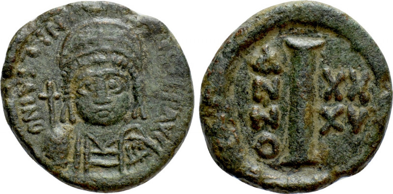 JUSTINIAN I (527-565). Decanummium. Ravenna mint. Dated RY 35 (561/2). 

Obv: ...