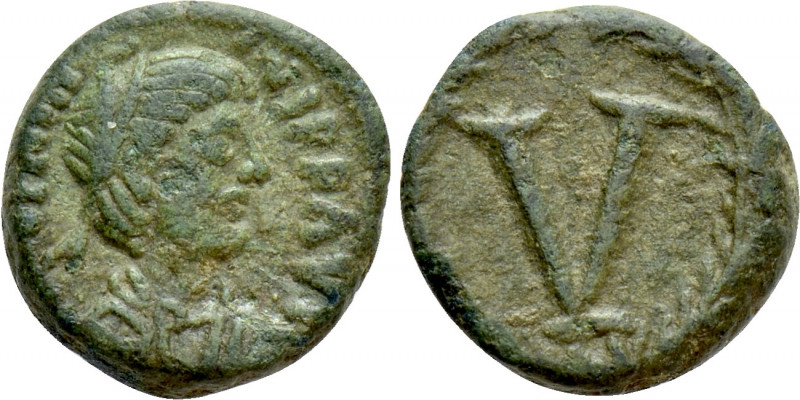 JUSTINIAN I (527-565). Pentanummium. Uncertain mint. 

Obv: Diademed, draped a...