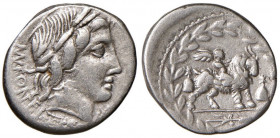 Fonteia - Mn. Fonteius C. f. - Denario (85 a.C.) Testa di Apollo a d., davanti, monogramma - R/ Genio su capra a d. - B. 9; Cr. 353/1a AG (g 3,73)
BB