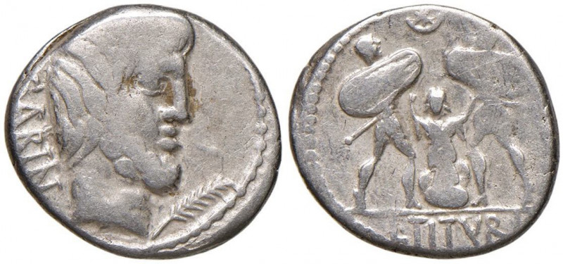 Tituria - L. Titurius - Denario (89 a.C.) Testa di Tazio a d. - R/ Tarpeia tra d...