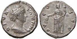 Faustina I (moglie di Antonino Pio) Denario - Busto a d. - R/ Cerere (?) stante a s. con pighe - RIC 360 AG (g 2,73) Abrasione al D/ 
qBB
