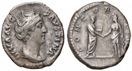 Faustina I (moglie di Antonino Pio) Denario - Busto a d. - R/ Faustina e Antonino stanti - RIC 381 AG (g 2,91) 
qBB
