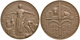 TRIESTE Medaglia 1938 Riunione adriatica di sicurtà Trieste - Opus: Pagani - AE (g 73,53 - Ø 57 mm) Macchia al D/
SPL