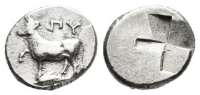THRACE. Byzantion. Siglos (Circa 340-320 BC).
Obv: 'ΠΥ.
Bull standing left on dolphin left.
Rev: Stippled quadripartite incuse square.
SNG BM Blac...