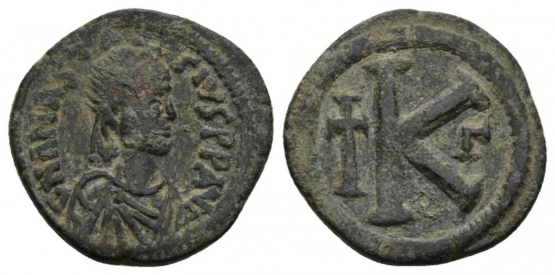 ANASTASIUS I (491-518). Half Follis. Constantinople.
Obv: D N ANASTASIVS P P AV...