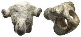 ROMAN EMPIRE. Application. Head of bull. Bronze.
.

Condition: See picture.
Weight: 19.8 g.
Diameter: 25 mm.