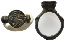 BYZANTINE to EARLY MEDIEVAL. Bronze stamp seal. 9th-13th centuries.
.

Condition: See picture.
Weight: 12.2 g.
Diameter: 24 mm.