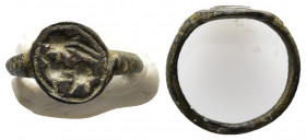 ANCIENT ROMAN BRONZE RING.(1st-2nd century).Ae.

Condition : Very fine.

Weight : 2.9 gr
Diameter : 21 mm