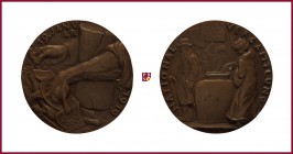 Bronze medal, 1919, 75,58 g Cu/Ae, 58 mm, opus: K. Goetz (Munich), Election for The German National Assembly 1919, column with dates; two hands, repre...