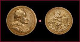 The Papal States, Innocent XI (1676-1689), GOLD medal, 1681, 39,30 g Au, 37 mm, opus: G. Hamerani, Quietist Controversy, bust right/Church personified...