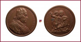 The Papal States, Clement XI (1700-1721), copper annual medal, 1717, 22,47 g Cu, 39 mm, opus: E. Hamerani, Virgin of Maratta, bust right/Virgin with C...