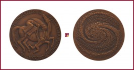 Italy, Udine, bronze medal, 1973, 47,61 g Cu/Ae, 50-51 mm, opus: G. Veroi, Triennial Meeting of Medallist in Udine 1973, mounted woman, picking-up the...