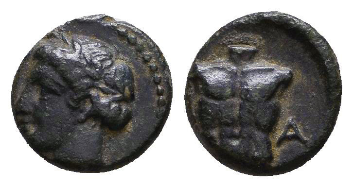 IONIA. Magnesia ad Maeandrum. Ae (2nd-1st centuries BC).
Reference:
Condition:...