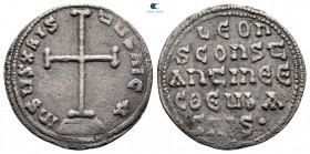 Leo IV AD 780-787. Constantinople. Miliaresion AR