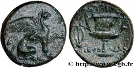 IONIA - TEOS
Type : Bronze 
Date : c. 370-330 AC 
Mint name / Town : Téos, Ionie 
Metal : copper 
Diameter : 12  mm
Orientation dies : 6  h.
Weight : ...