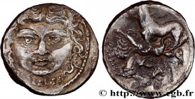 PLAUTIA
Type : Denier 
Date : 47 AC. 
Mint name / Town : Rome 
Metal : silver 
Millesimal fineness : 950  ‰
Diameter : 17,5  mm
Orientation dies : 6  ...