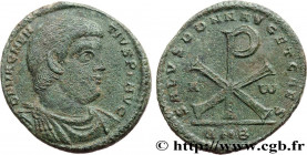 MAGNENTIUS
Type : Double maiorina 
Date : 353 
Mint name / Town : Amiens 
Metal : copper 
Diameter : 28  mm
Orientation dies : 6  h.
Weight : 8,47  g....