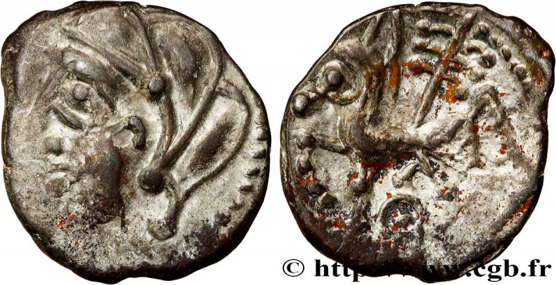 GALLIA - BITURIGES CUBI (Area of Bourges)
Type : Denier au rameau et à l’annelet...