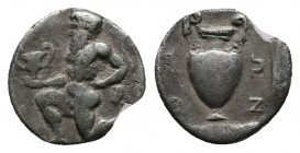 ISLANDS off THRACE, Thasos. Circa 404-340 BC. AR Trihemiobol0,67gr Satyr kneeling left, carrying kantharos / Amphora. Chipped. VF