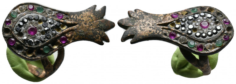 Greek or early Roman Ring in shape of a fish. Goldplated? Decorated with stones ...