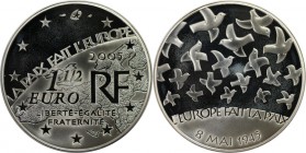 Europäische Münzen und Medaillen, Frankreich / France. 60 Jahre Frieden und Freiheit. 1-1/2 Euro 2005, Silber. KM 1441. Polierte Platte