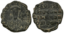 CONSTANTINE VII PORPHYROGENITUS with ROMANUS I (913-959) AE25 Follis (Bronze, 7.92g, 22mm) Constantinople.
Obv: + COҺST ЬASIL RωM - Crowned bust of C...