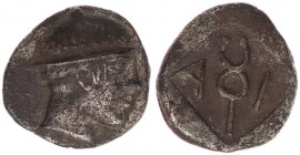 THRACE. Ainos. Diobol (Circa 458-454 BC).
THRACE. Ainos. Diobol (Circa 458-454 BC).
Obv: Head of Hermes right, wearing petasos.
Rev: A - I.
(1,32g.,10...