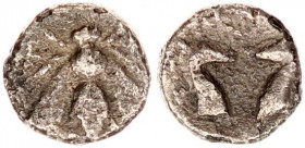 IONIA, Ephesos. Circa 390-325 BC. AR Diobol.
IONIA, Ephesos. Circa 390-325 BC. AR Diobol (8,2mm, 0,68g, 12h). Bee with straight wings / Two stag heads...