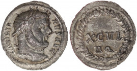 Maximianus. AR. Argenteus.
Ca 300 AD. MAXIMIANVS AVG, laureate head right / XCVI AQ, two lines within laurel wreath. RSC 697.Aquileia.(3,76 g., 18,2mm...