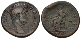 Hadrianus, 117-138 für Aelius.Æ-Sesterz, 137.
Rom; 22,34 g. Kopf r.//Salus sitzt l. mit Patera und füttert Schlange. BMC 1926; Coh. 44; RIC² 2677. RR ...