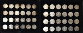Deutsche Münzen und Medaillen ab 1945, Lots und Sammlungen. 10 DM Gedenkmünzen der BRD aus Silber 1972-1998. Lot von 48 Münzen. Stempelglanz. Mit Box...