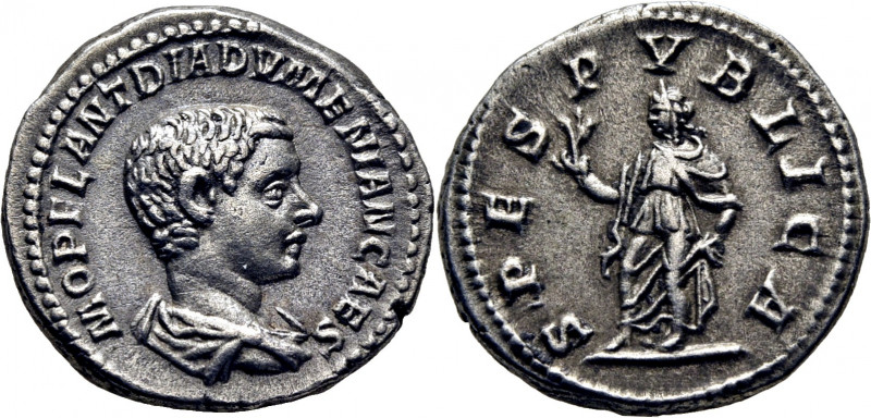 ROMA IMPERIO. Diadumeniano. Denario. 218. Busto descubierto revestido a derecha....