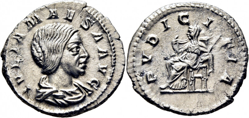 ROMA IMPERIO. Julia Maesa. Denario. 218-222. Busto -de mayor tamaño- revestido a...