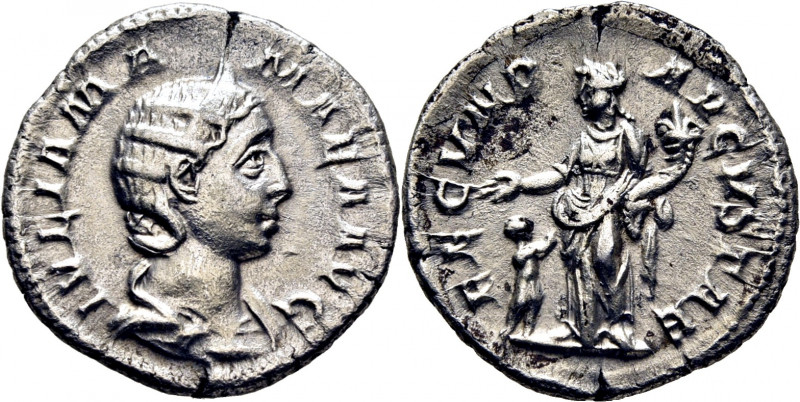 ROMA IMPERIO. Julia Mamea. Denario. 220 y siguientes. Busto revestido a derecha....