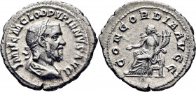 Pupieno. Denario. Acuñación centrada. Algo escasa