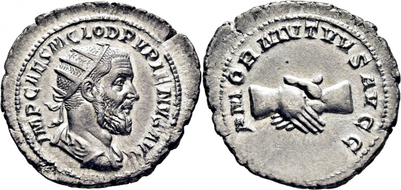 ROMA IMPERIO. Pupieno. Antoniniano. 238. Busto radiado revestido a derecha. Mano...