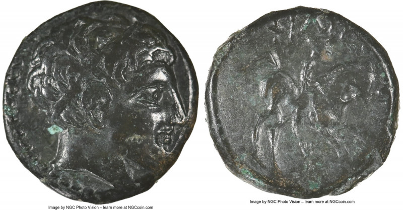 MACEDONIAN KINGDOM. Philip II (359-336 BC). AE unit (16mm, 2h). NGC VF. Uncertai...