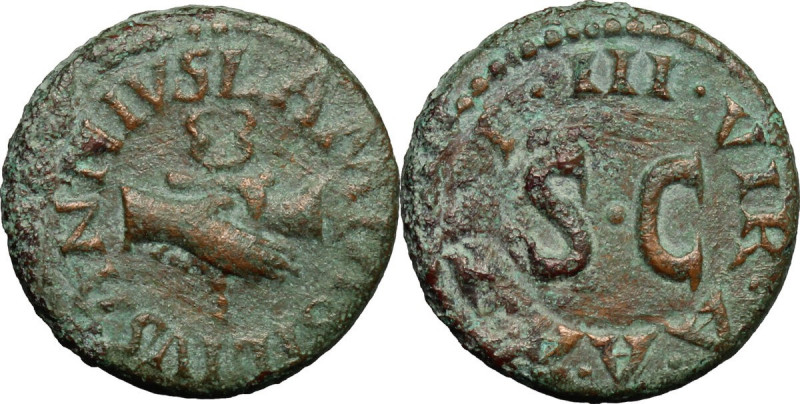 Augustus (27 BC - 14 AD). AE Quadrans, 9 BC. Obv. Clasped hands holding caduceus...