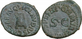 Claudius (41-54). AE Quadrans Rome mint. Obv. Modius. Rev. Legend around large SC. RIC I (2nd ed.) 84. AE. 3.40 g. 20.00 mm. Green patina. VF.