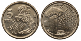 1997. Juan Carlos I (1975-2014). 5 Pesetas Torrellefuda. A& 56. ERROR: Casco suelto. SC. Est.20.