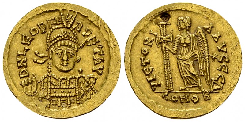Leo I AV Solidus 

 Leo I. (457-474 AD). AV Solidus (20 mm, 4.46 g), Constanti...