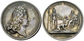 Louis XIV, AR Médaille 1712, Prise de Barcelone 

 Louis XIV (1643-1715). AR Médaille 1712 (41 mm, 34.99 g). Commémorant la prise de Barcelone, par ...
