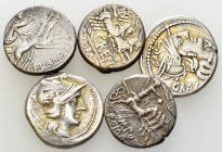 Lot of 5 Roman Republican AR Denarii 

 Lot of 5 (five) Roman Republican AR Denarii. 

Very fine. (5)

Lot sold as is, no returns.