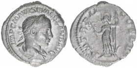 Severus Alexander 222-235
Römisches Reich - Kaiserzeit. Denar. P M TR P II COS P P
Rom
3,04g
Kampmann 62.48
ss