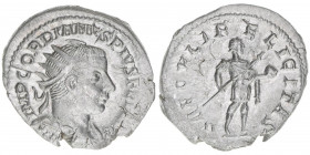 Gordianus III. Pius 238-244
Römisches Reich - Kaiserzeit. Antoninian. SACVLI FELICITAS
Rom
4,72g
RIC 216
vz-