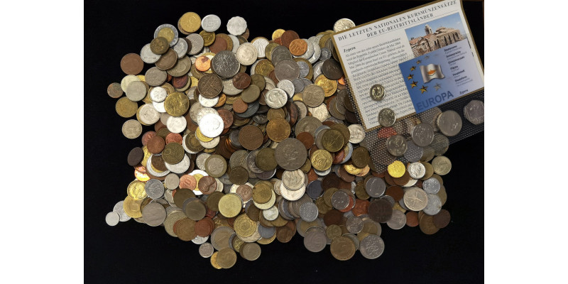 Kiloware
Weltmünzen. Lot 3 Kilogramm. Lot no return - Umtausch ausgeschlossen - ...